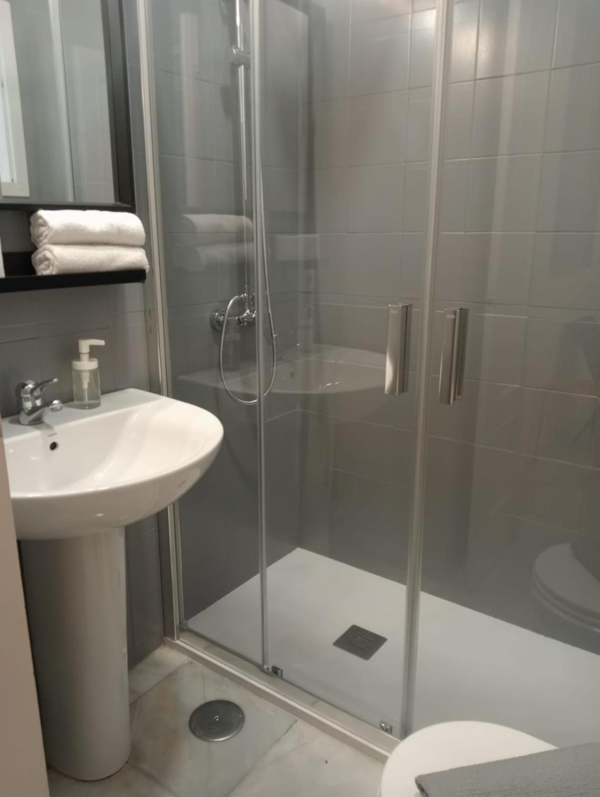 C Palacio Parking Segun Disponibilidad * Sevilla